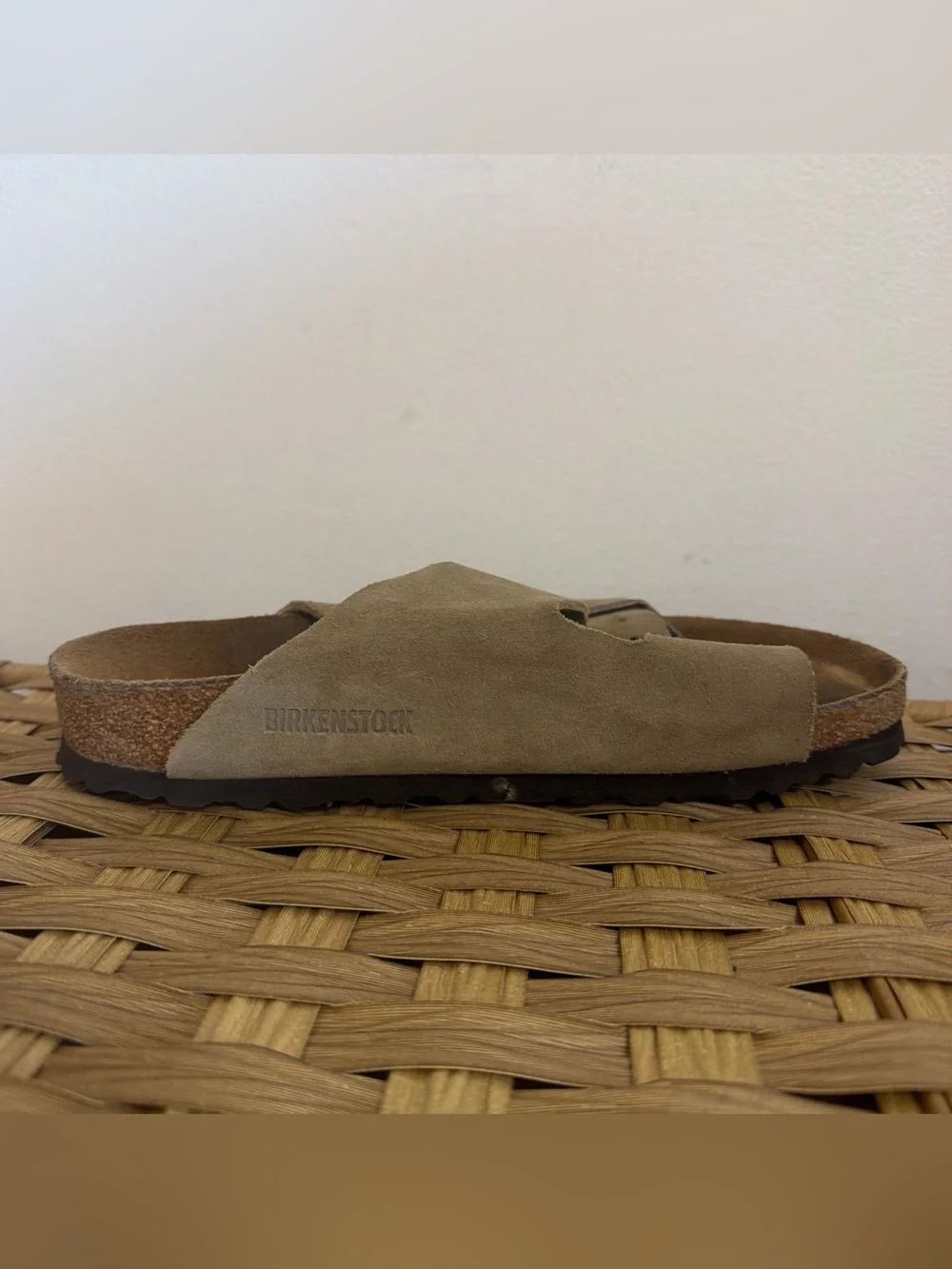 Birkenstock Arizona Sandals Women’s 6.5/7 EU 37 Taupe Suede Leather Cork Footbed